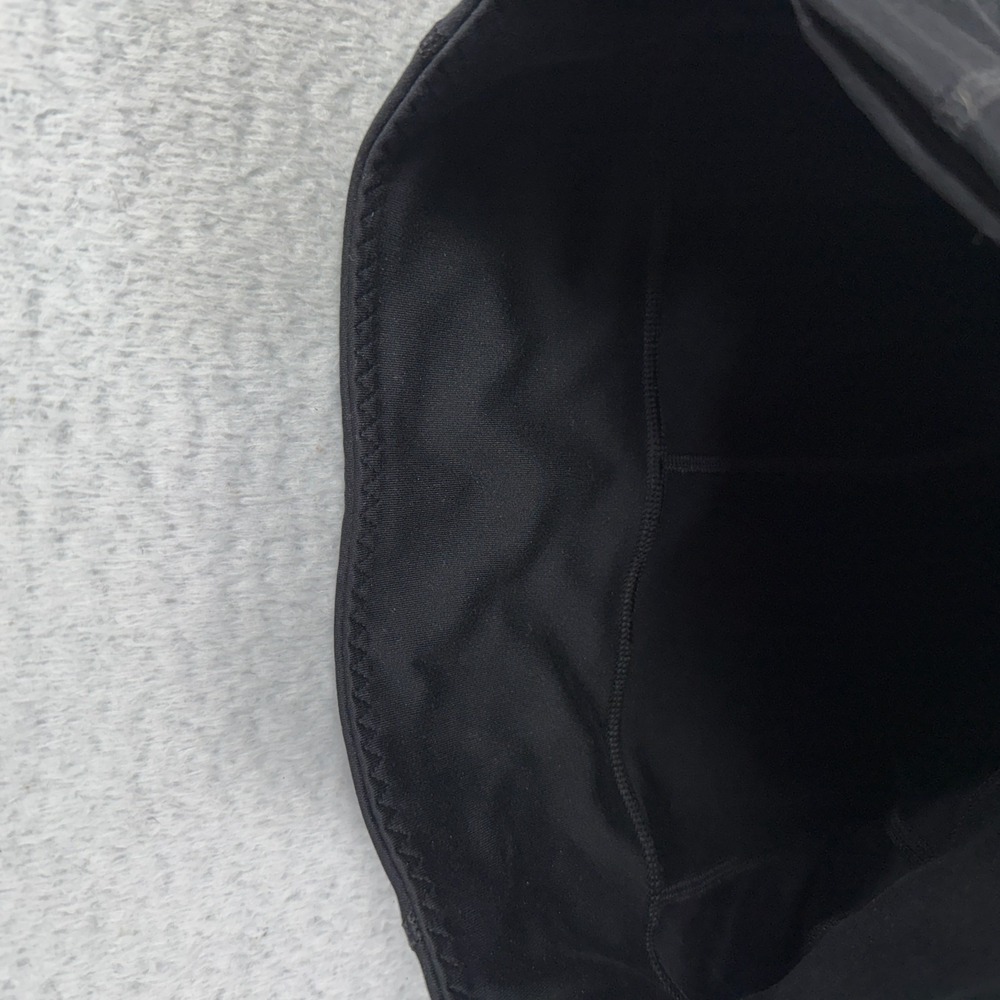 Victoria's Secret Women's Black 3/4 Length Yoga Leggings 6/170/68A W25x23 Sport - Picture 7 of 9